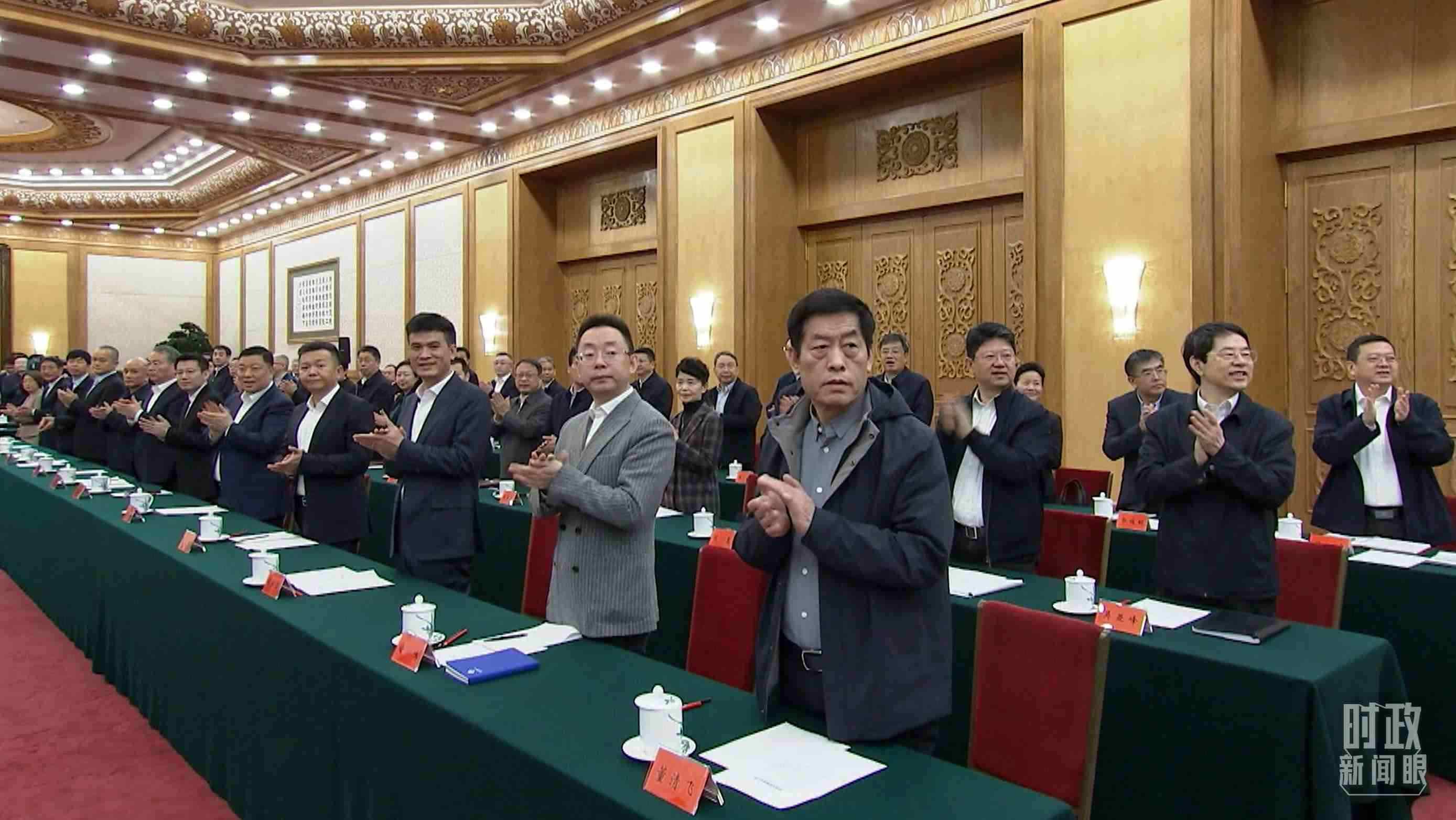 △2月17日，民營企業(yè)座談會現(xiàn)場。