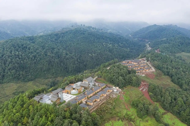 2020年10月13日拍攝的三河村新村聚居點(diǎn)。 