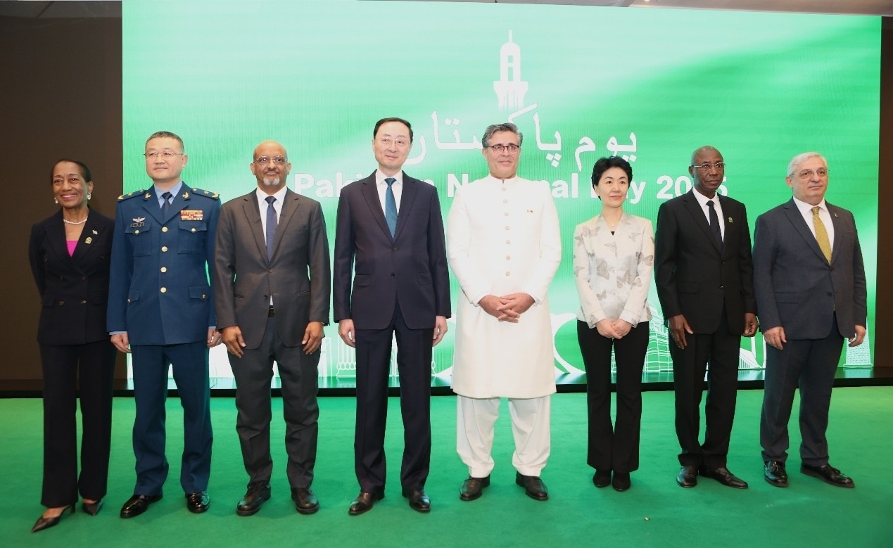 出席招待會(huì)的主要嘉賓合影。巴基斯坦駐華大使館供圖