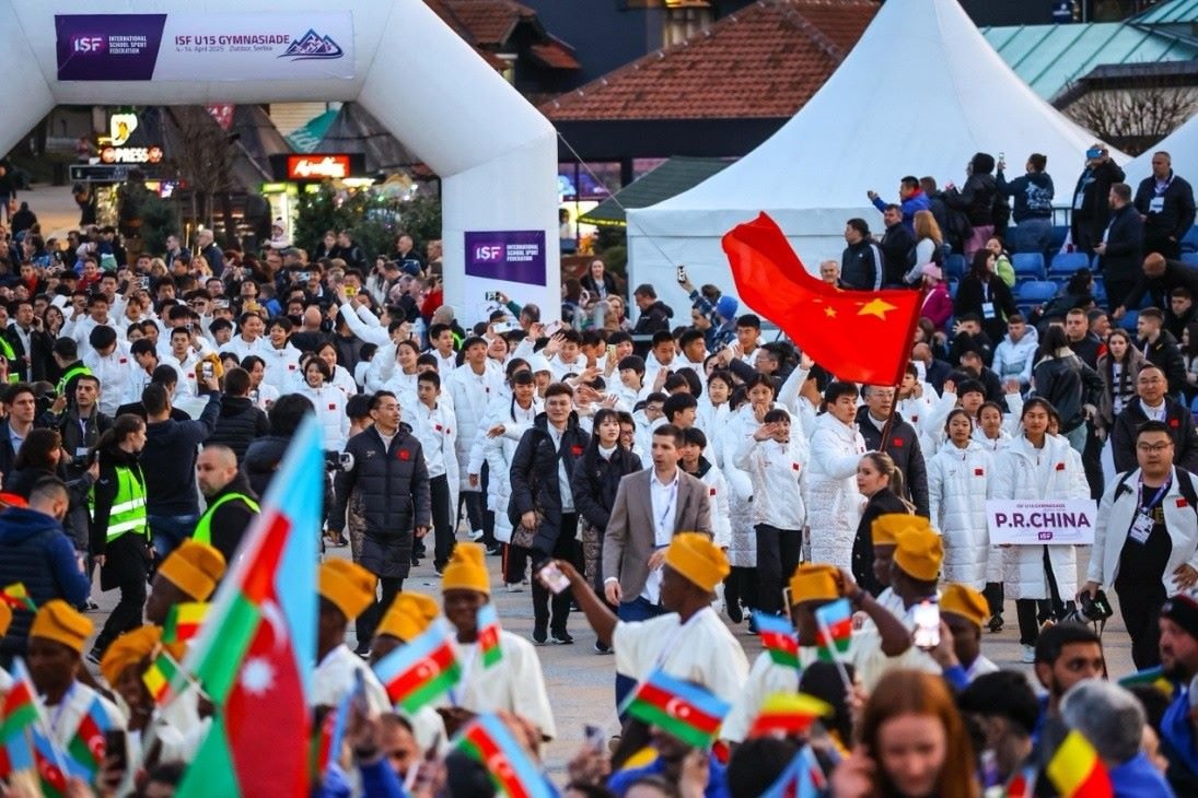 中國中學(xué)生體育代表團(tuán)在開幕式上入場。圖片來源：中國中學(xué)生體育代表團(tuán)