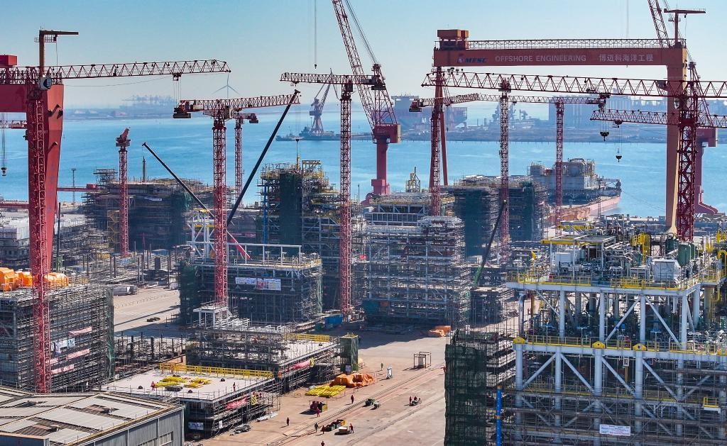 這是3月21日拍攝的天津博邁科海洋工程股份有限公司廠區(qū)一景（無人機(jī)照片）。新華社記者 趙子碩 攝