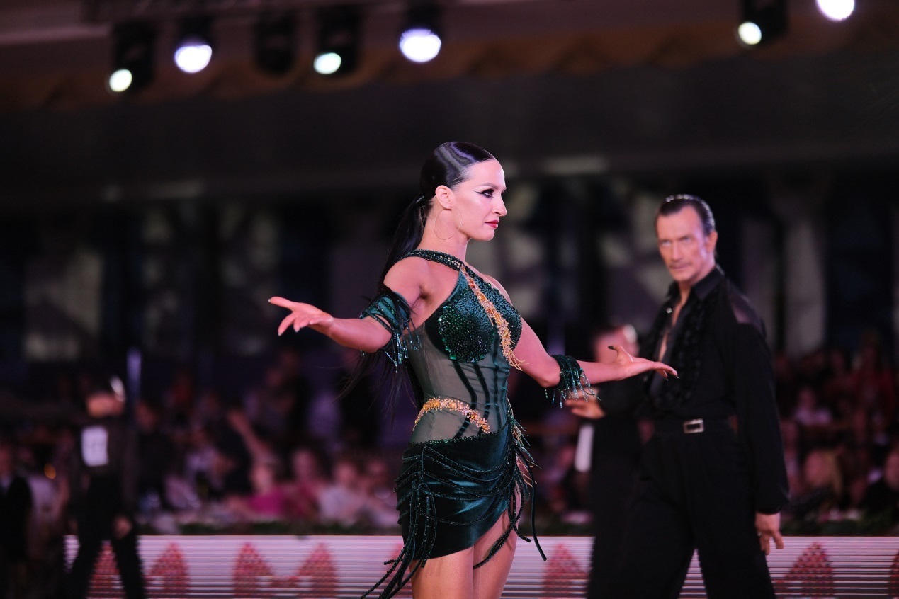 第七屆“克里姆林宮杯”國(guó)標(biāo)舞錦標(biāo)賽現(xiàn)場(chǎng)。于子恒攝