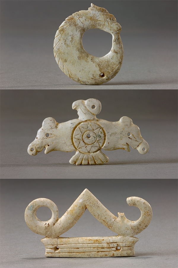 玉龍（上）、玉鷹（中）和玉冠飾（下）。國家文物局供圖