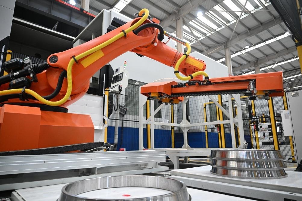 這是洛陽軸承集團(tuán)股份有限公司的智能生產(chǎn)線。新華社記者 李嘉南 攝