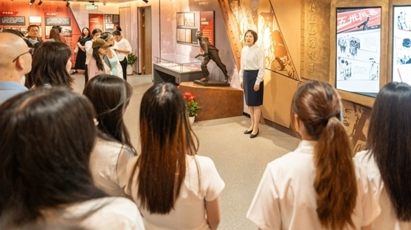 思政課現(xiàn)場。東華大學(xué)供圖